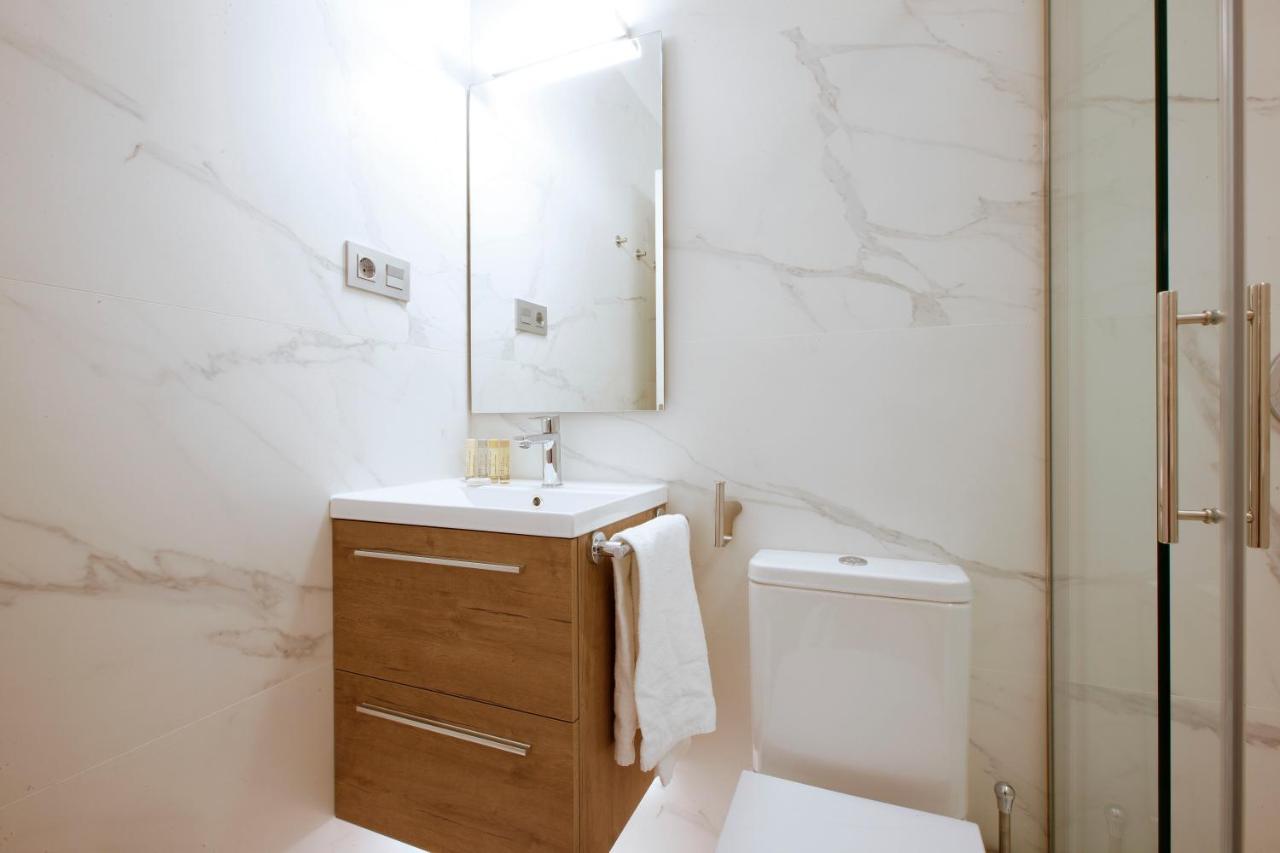 Tirso Suite 马德里 外观 照片